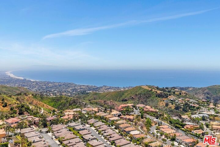 Property Photo:  1630 Chastain Pkwy  CA 90272 