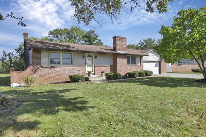 Property Photo: 10160 Lithopolis NW Road OH 43110