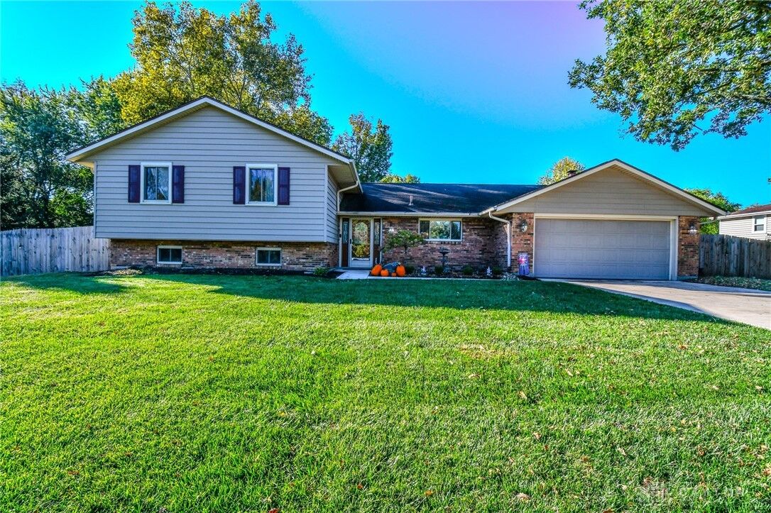 Property Photo:  3961 Ephrata Court  OH 45430 