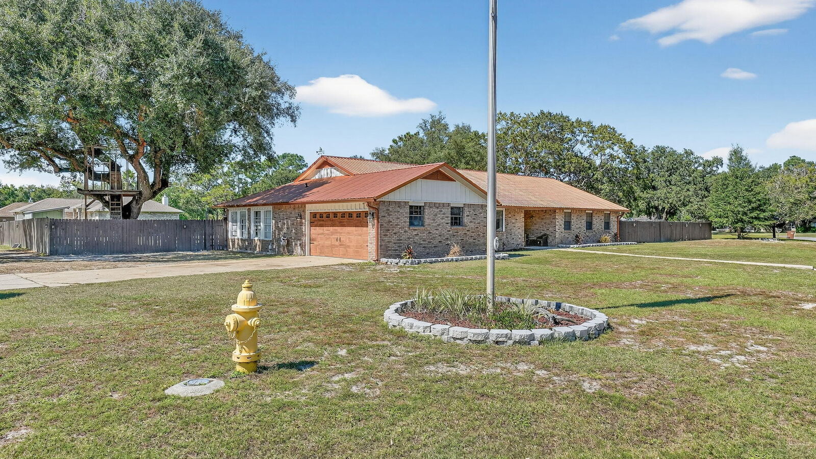 Property Photo:  6500 Calle De Lago  FL 32566