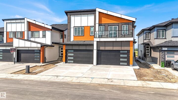 2020 155 Avenue NW  Edmonton AB T5Y 4H9 photo