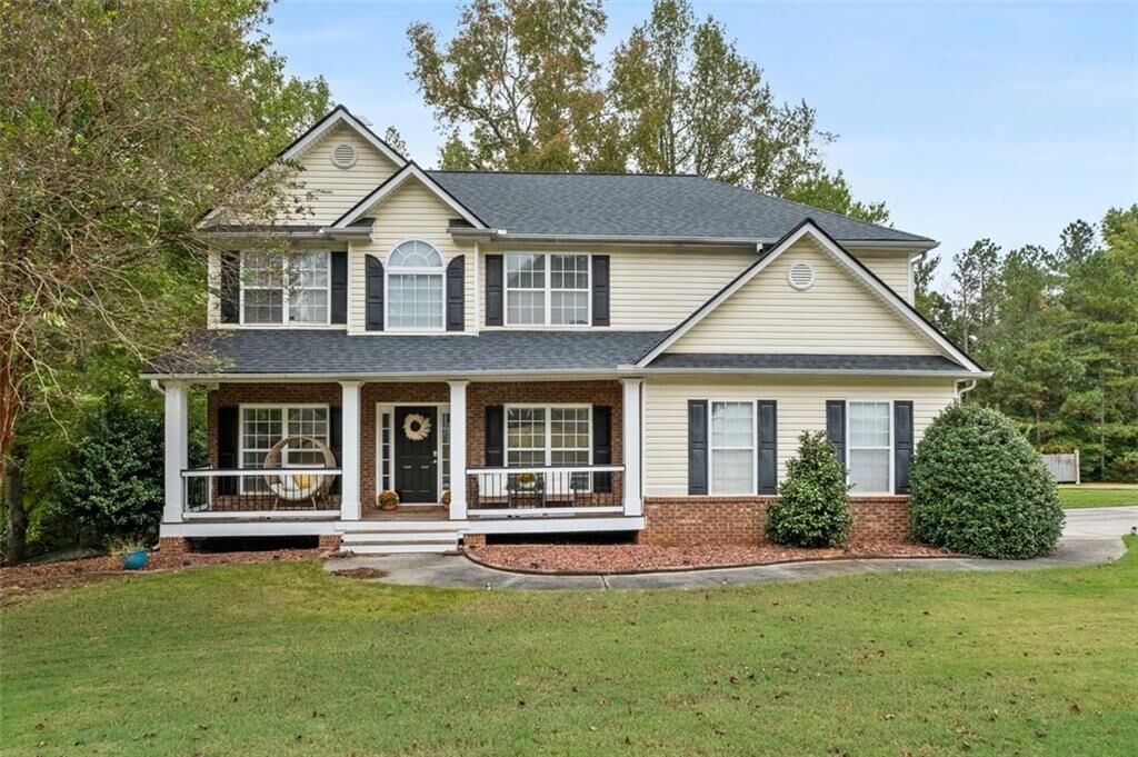 Property Photo: 19 Creekside View GA 30141