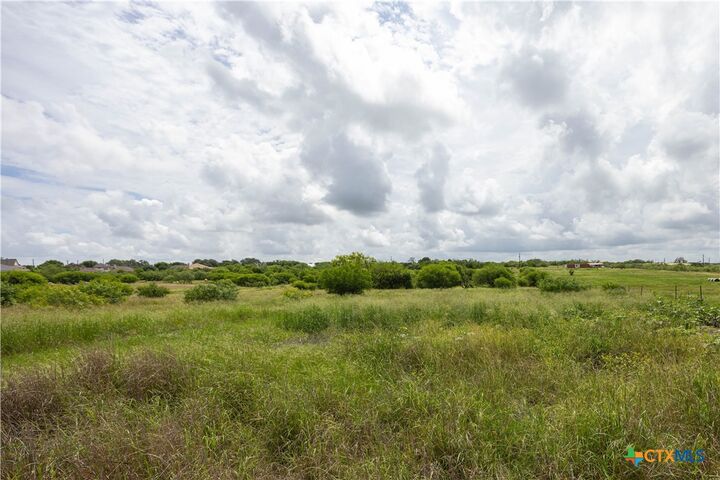 Property Photo:  6868 Pfeil Road  TX 78154 