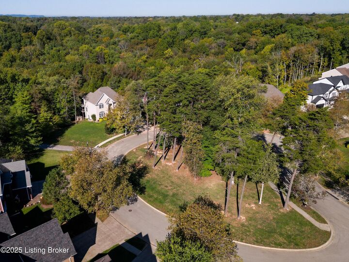 Property Photo:  11006 Radleigh Ln  KY 40291 