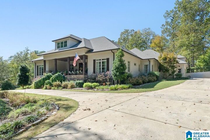 Property Photo:  606 Brooke Lane  AL 35120