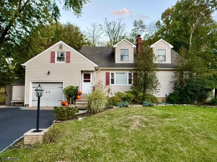 107 Meadow Rd  Clark Twp. NJ 07066 photo