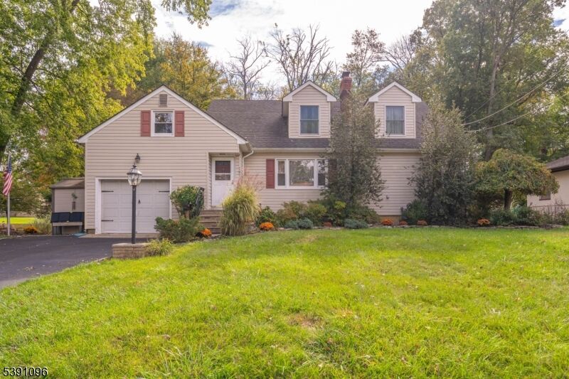 Property Photo: 107 Meadow Rd NJ 07066