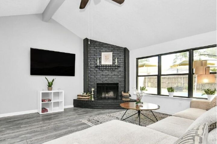 Property Photo:  5706 Sunnygate Drive  TX 77373