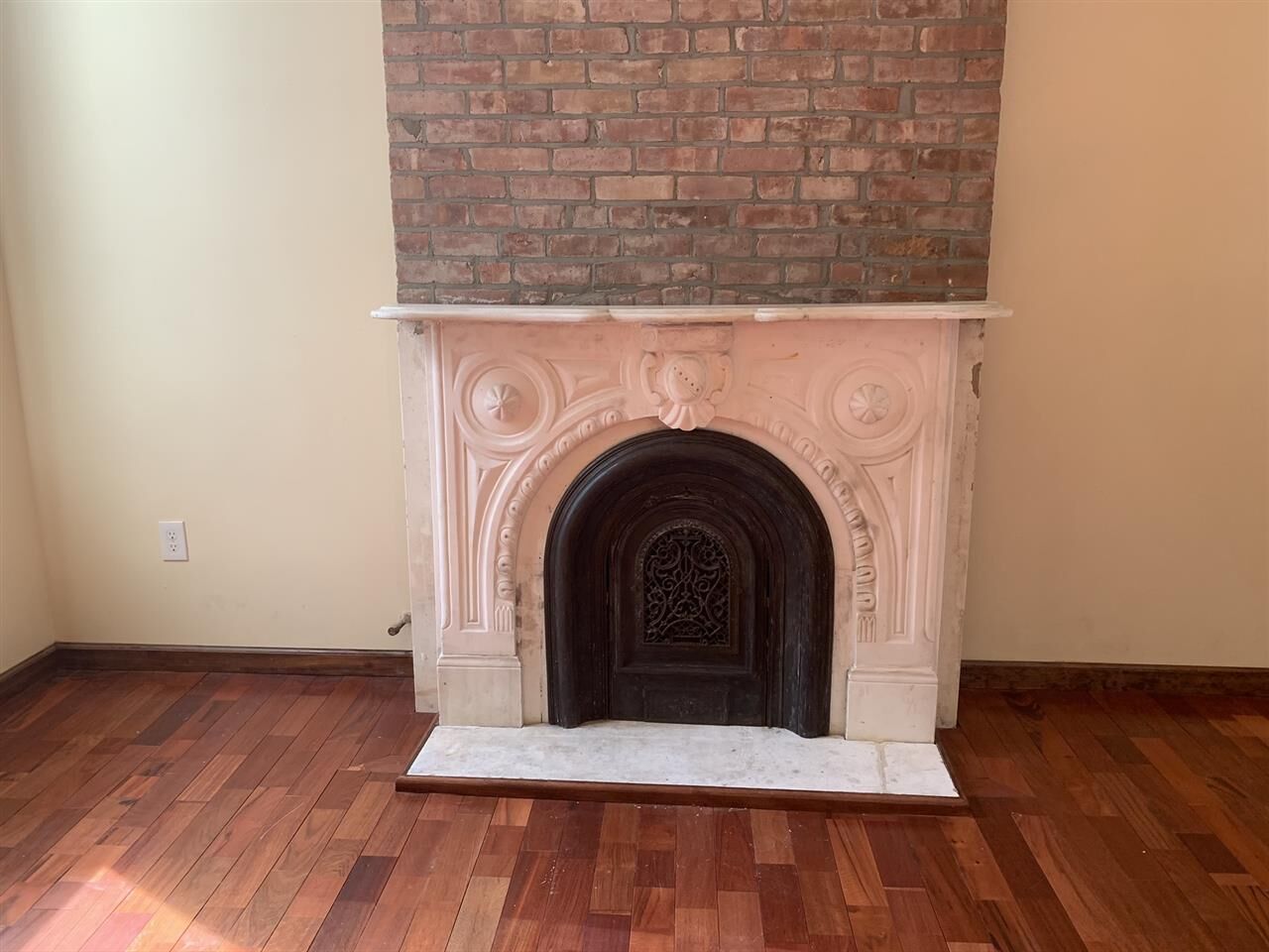 Property Photo:  651 Newark Ave 1  NJ 07306 