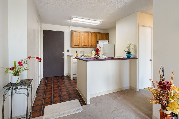 Property Photo: 1535 Pensacola Street 405 HI 96822