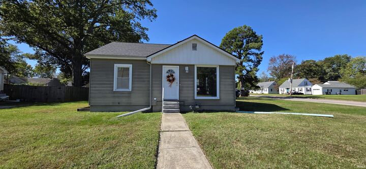 1201 S Rotherwood Avenue  Evansville IN 47714 photo