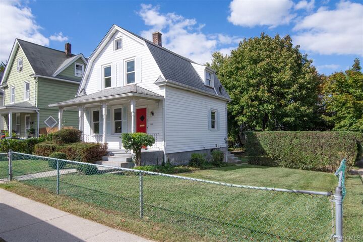Property Photo:  130 Trenton Avenue  NY 10606 