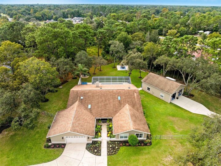 Property Photo: 1475 Glenridge Drive FL 34609