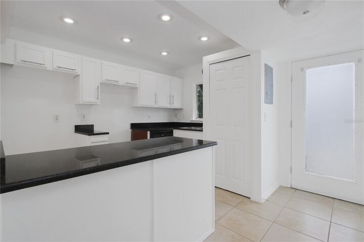 Property Photo: 1946 Conway Road 4 FL 32812