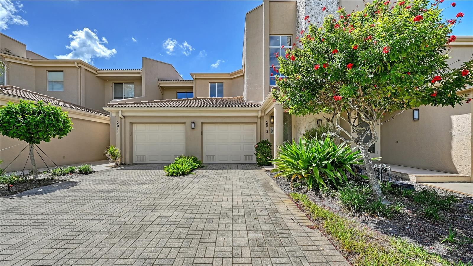 Property Photo: 2013 Harbour Links Drive 2013 FL 34228