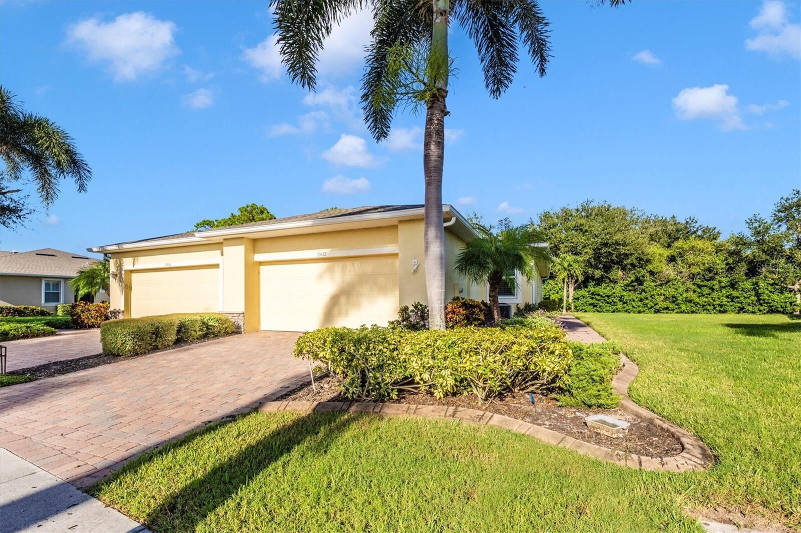 Property Photo: 13612 Abercrombie Drive FL 34223