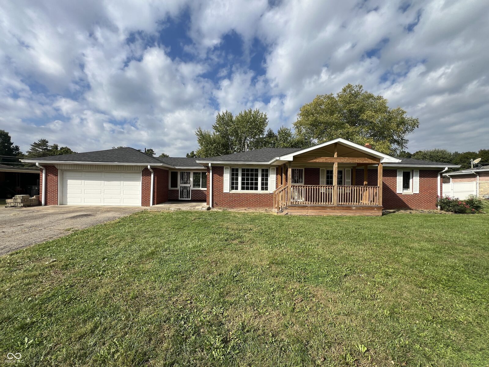 Property Photo: 6560 Hi Vu Drive IN 46227