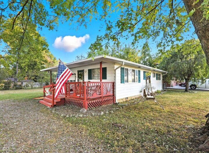 Property Photo: 614 Hillcrest Drive IN 46074