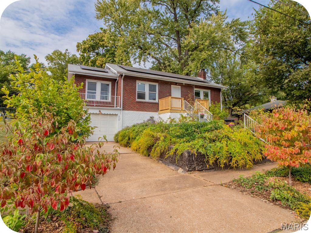 Property Photo: 215 Bruce Avenue MO 63135