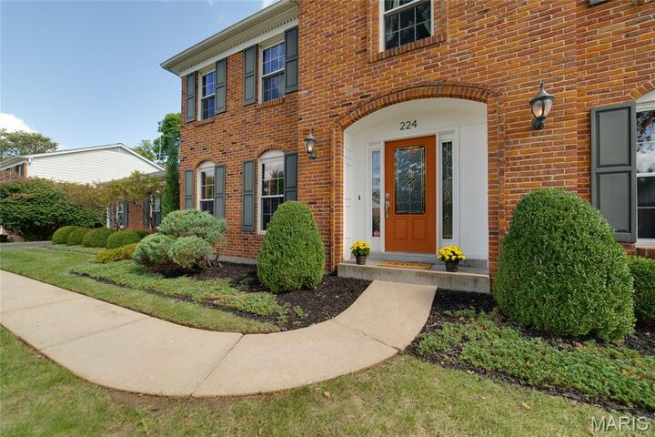 Property Photo: 224 Brayhill Court MO 63017