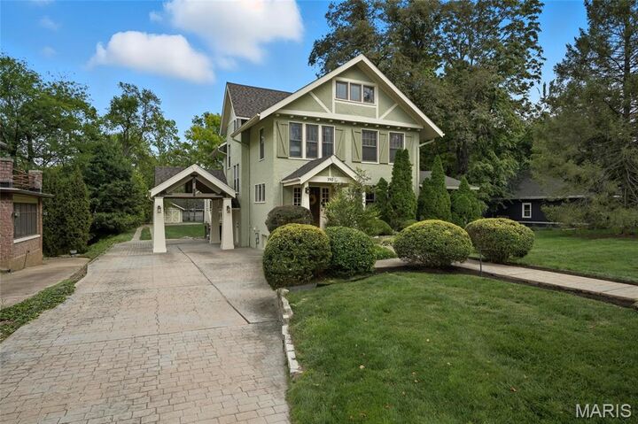 Property Photo: 340 Gray Avenue MO 63119