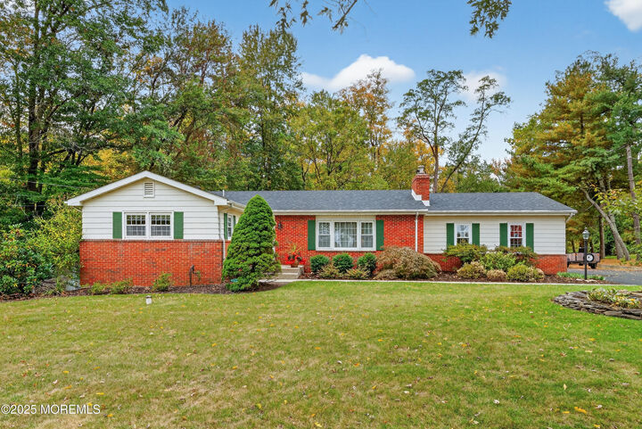 Property Photo:  14 Iron Bridge Road  NJ 08515 
