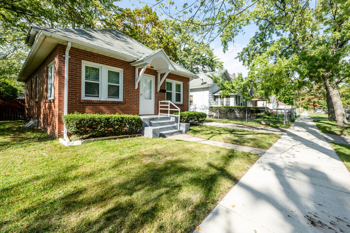 Property Photo: 1142 Bishop Avenue MI 49022
