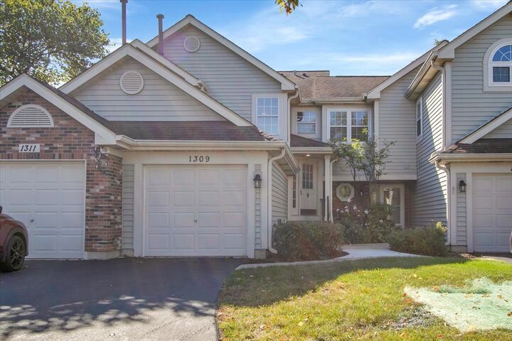 1309 Coldspring Road 1309  Carol Stream IL 60188 photo