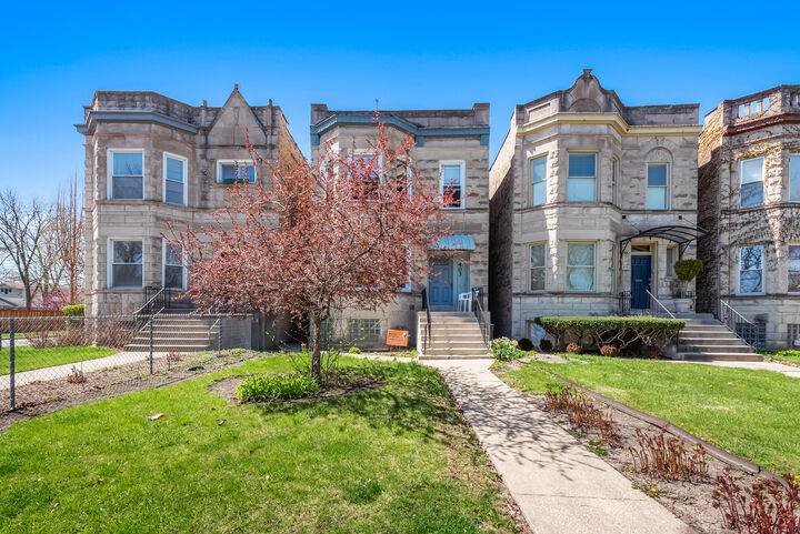 Property Photo: 403 N Humphrey Avenue IL 60302