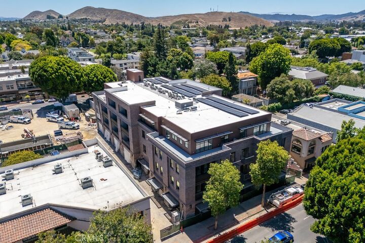 Property Photo: 581 Higuera Street 207 CA 93401