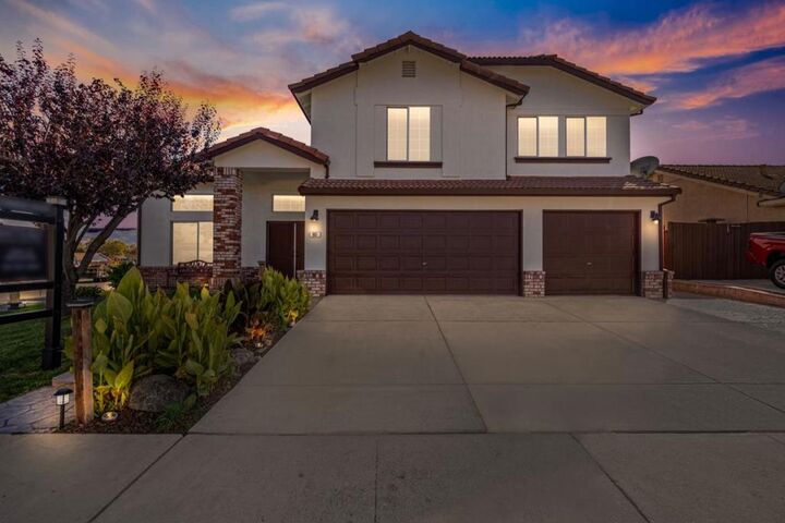 961 Alder Street  Hollister CA 95023 photo