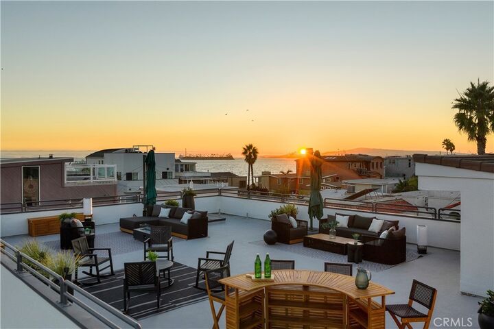 Property Photo: 6824 E Ocean Boulevard CA 90803