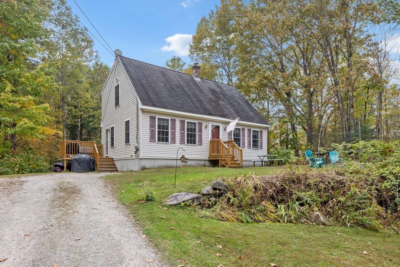 Property Photo:  44 Highland Road  ME 04048 