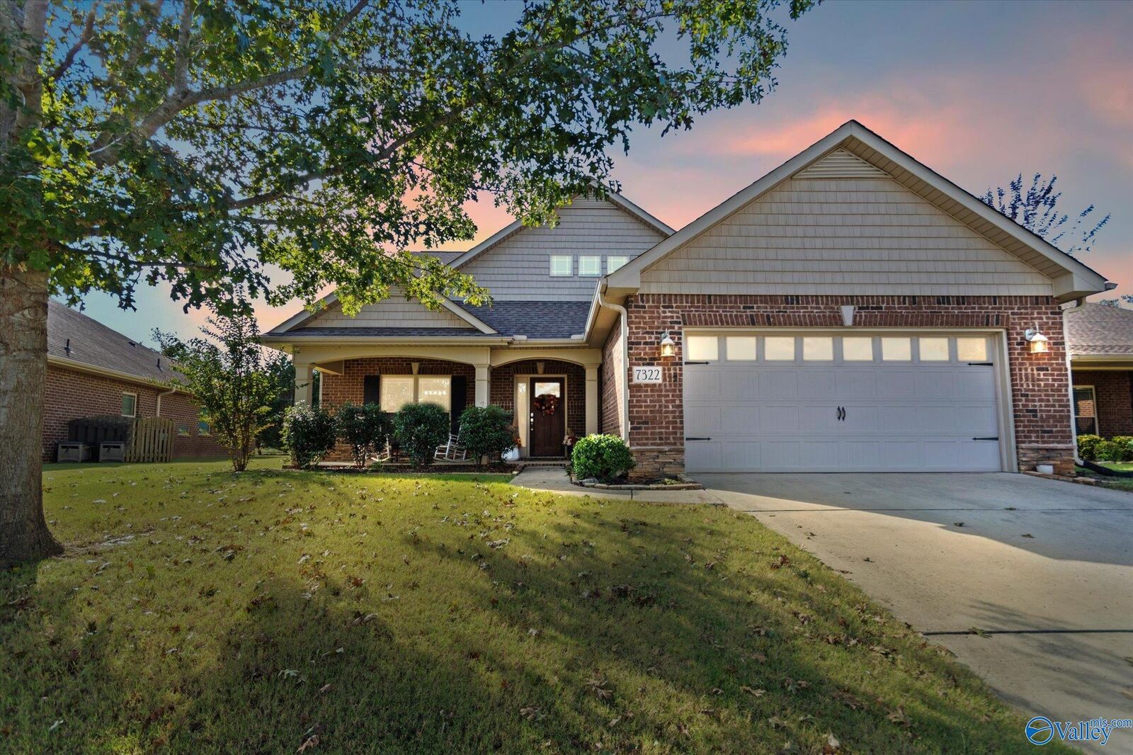 Property Photo: 7322 Vidette Lane AL 35763