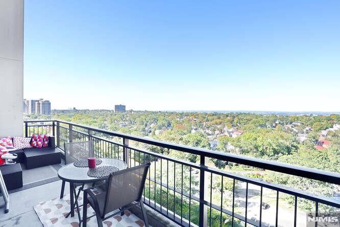 Property Photo:  1 Horizon Road 1426  NJ 07024 