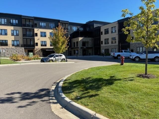 Property Photo: 1948 W Wayzata Boulevard 308 MN 55356