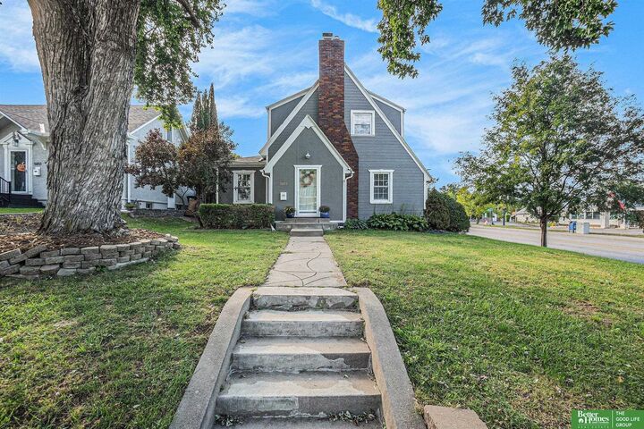 Property Photo: 5855 William Street NE 68106