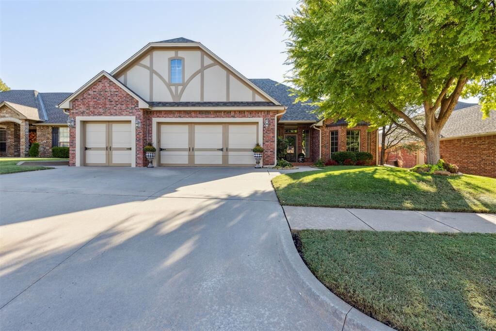 Property Photo:  16004 Rim Road  OK 73013 