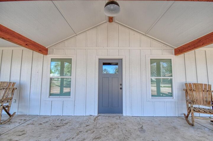 Property Photo: 524 NE 5th OK 73051
