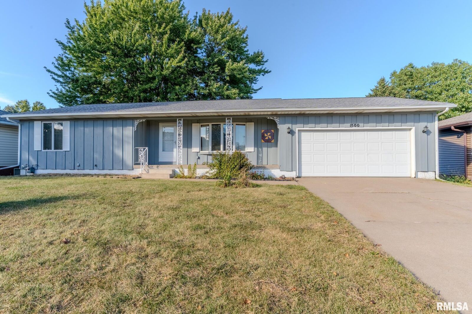 Property Photo: 1500 12th Avenue North IA 52732