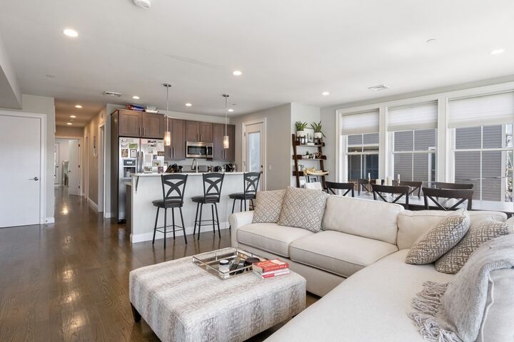Property Photo: 71 Willow Ct 5 MA 02125