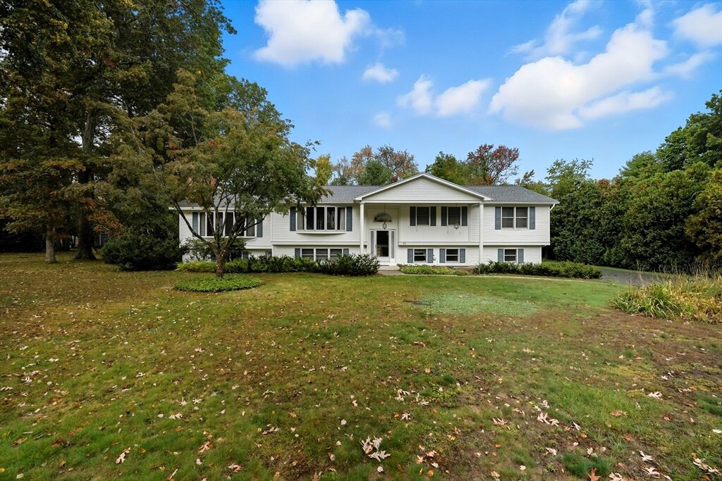 Property Photo: 98 Brookhaven Dr MA 01028