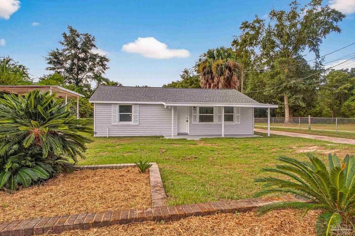 3951 Diamond St  Pace FL 32571 photo