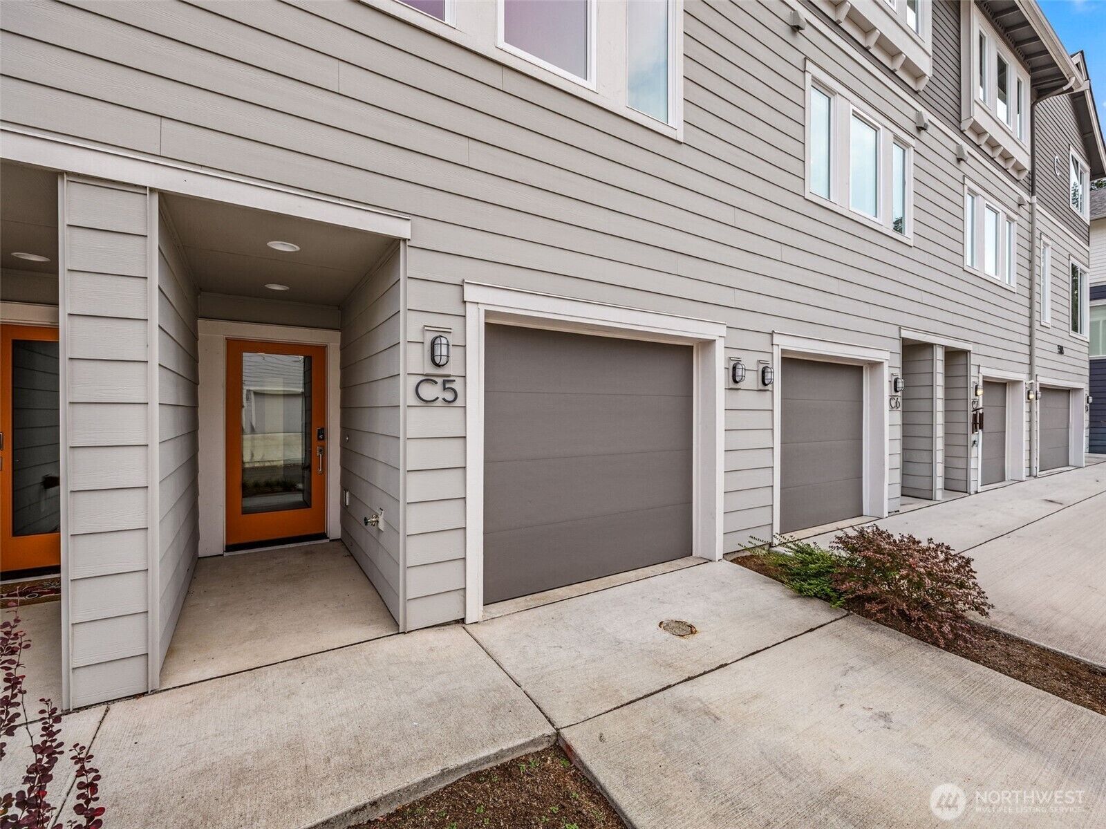 Property Photo:  5118  164th Street SW C5  WA 98026 