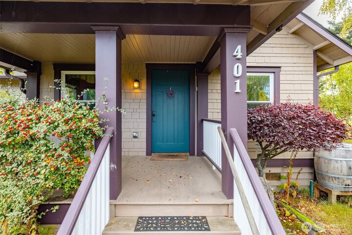 Property Photo: 401 NE 9th Street WA 98239