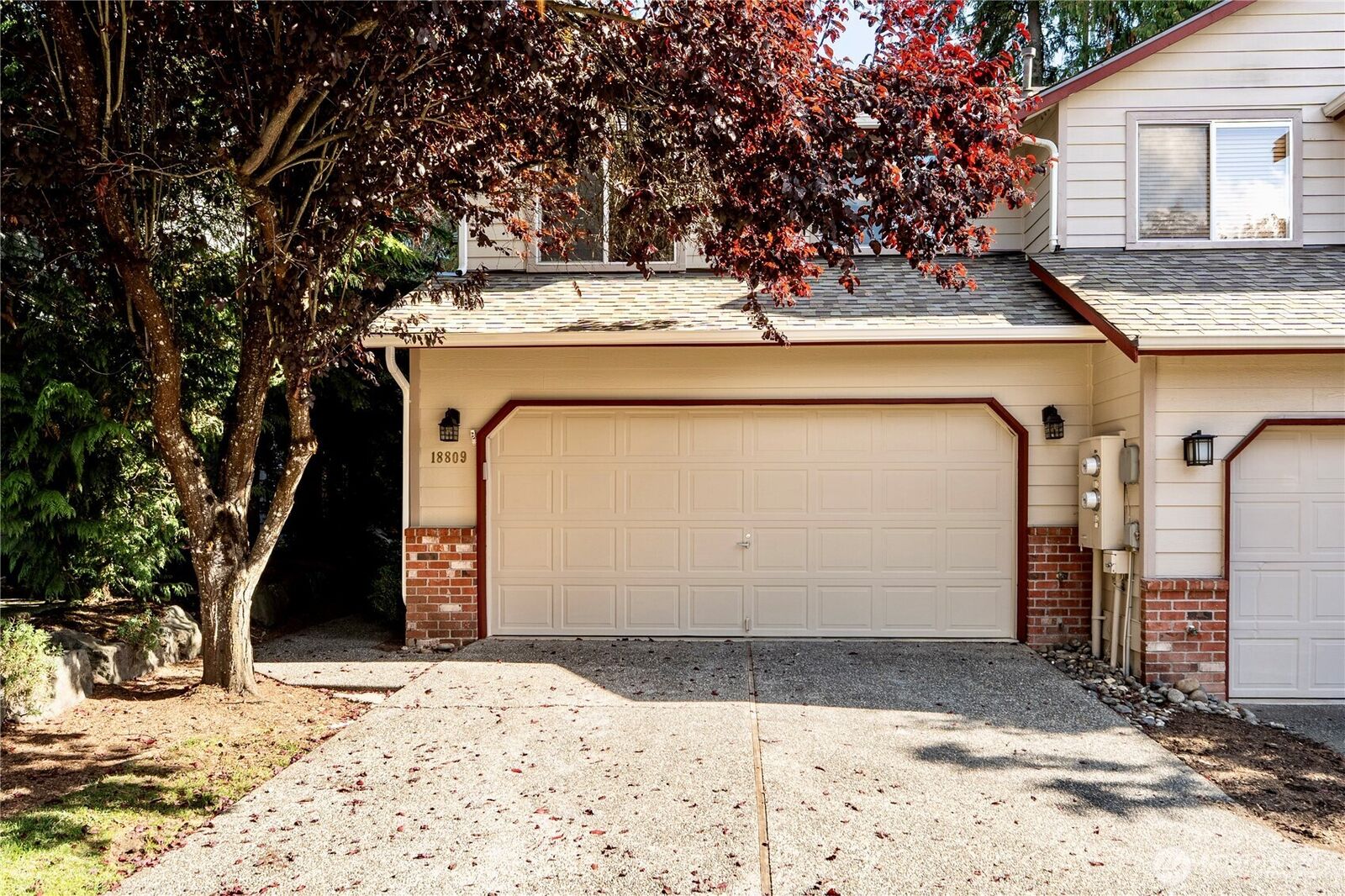 Property Photo: 18809 SE 20th Dr WA 98012
