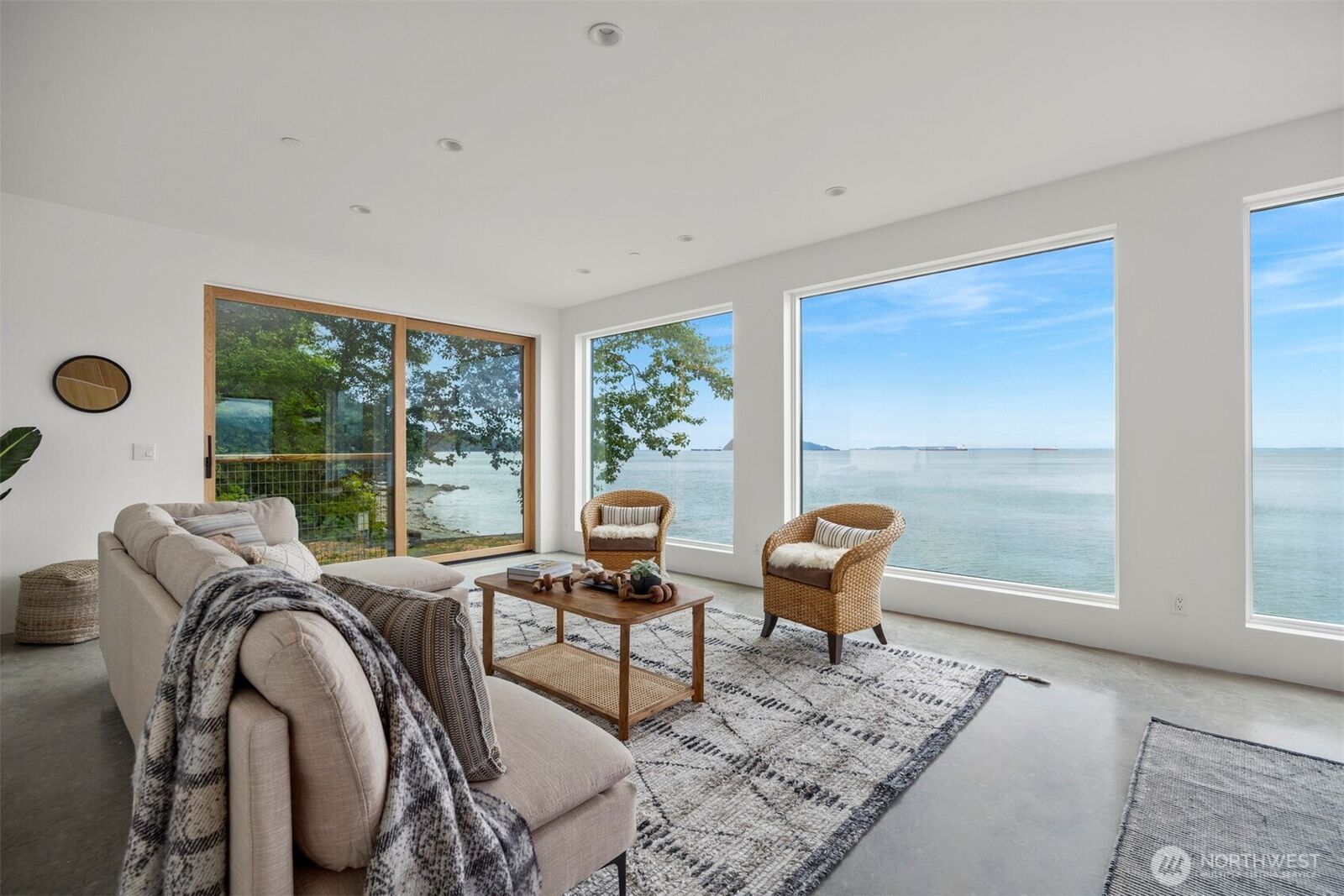 Property Photo:  4869  Mercer Road  WA 98232 