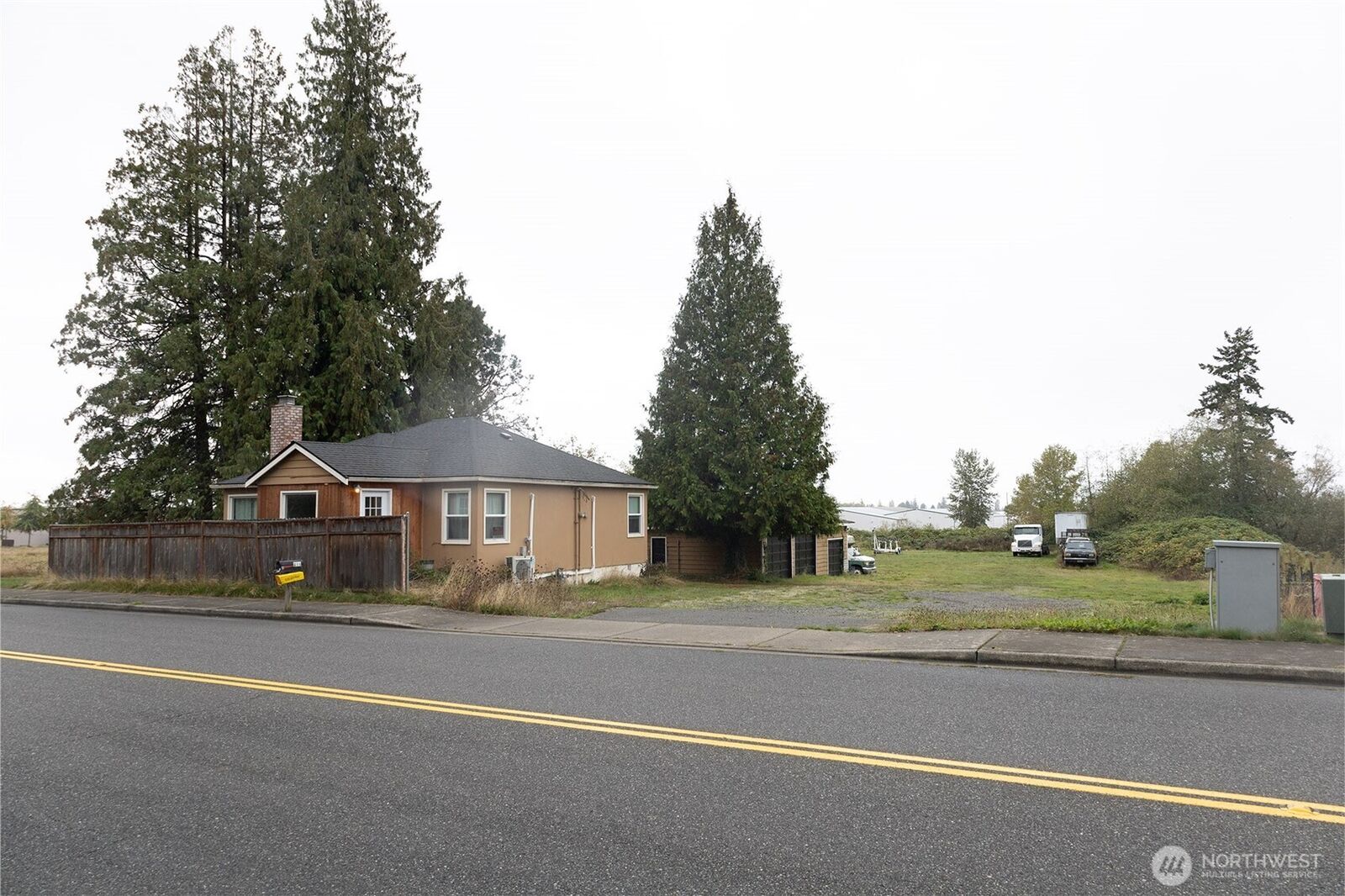 Property Photo: 811 Odell St WA 98230