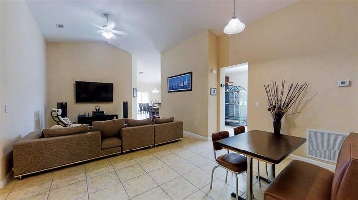 Property Photo:  1296 Lexington Manor SW  FL 32962 
