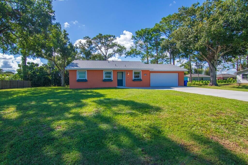 Property Photo: 1030 Roseland Road FL 32958